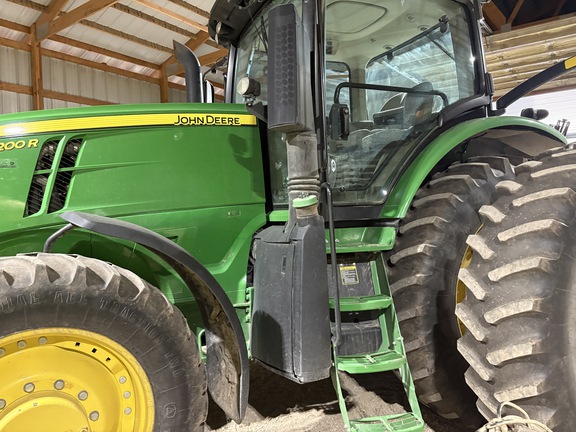  John Deere 7200R