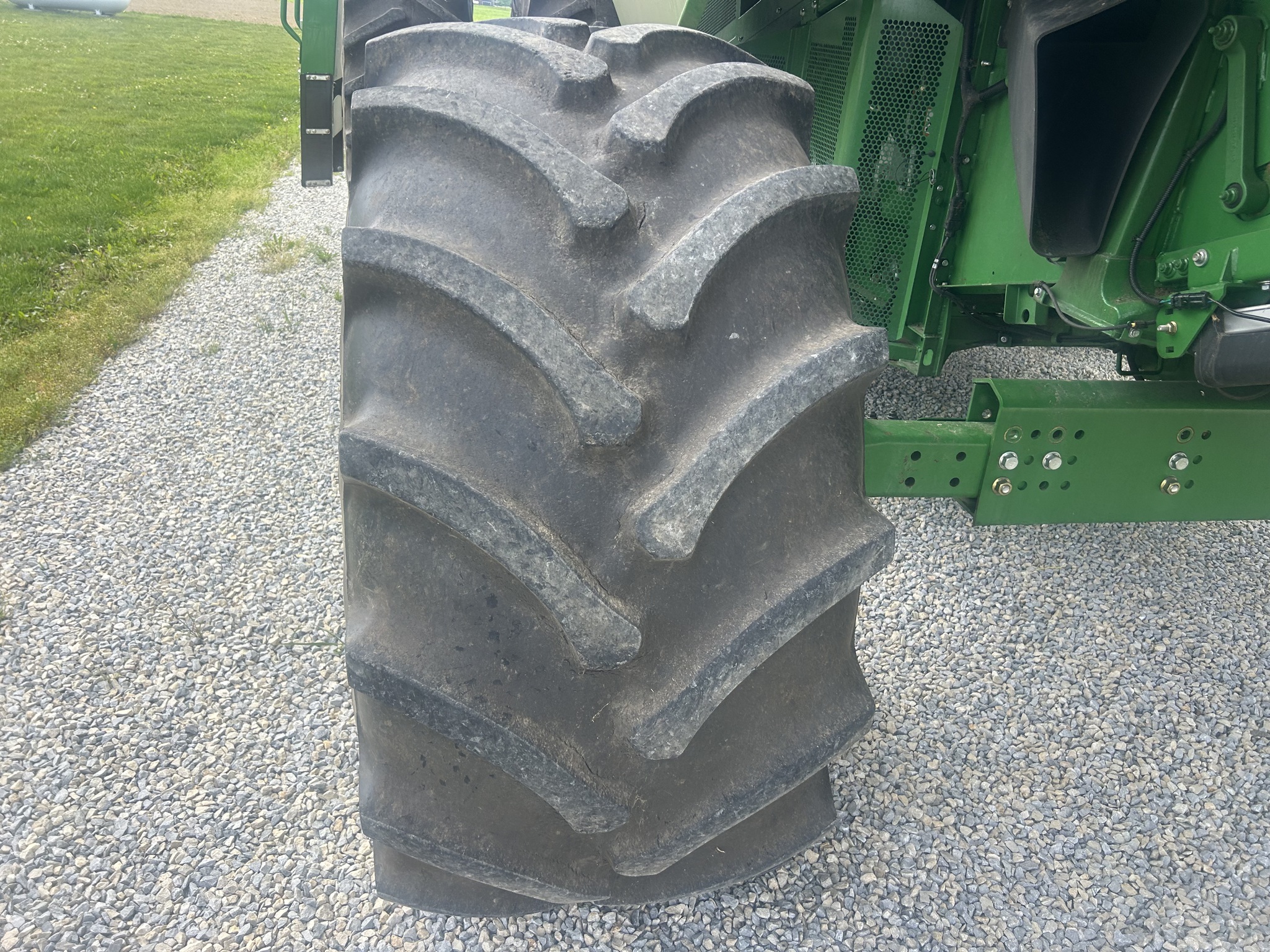2017 John Deere S660 Image 5