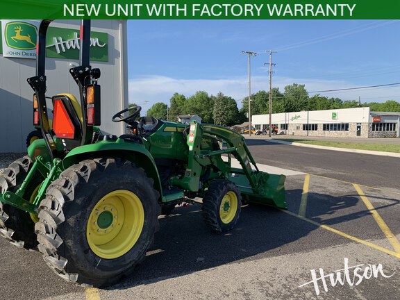 Photo of 2025 John Deere 3046R