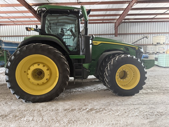 Photo of 2024 John Deere 8R 310