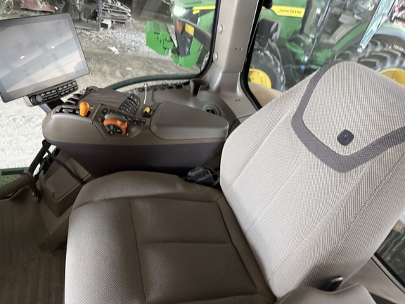 Photo of 2024 John Deere 8R 310