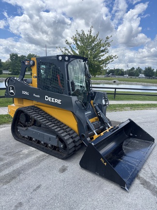 2025 John-Deere 325G