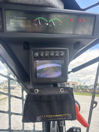 2025 John-Deere 325G