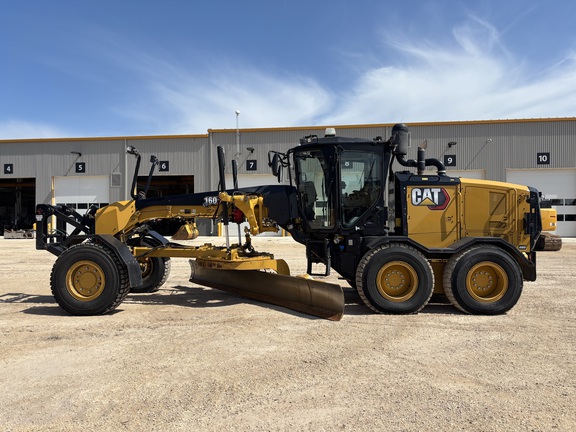 2020 Caterpillar 160AWD