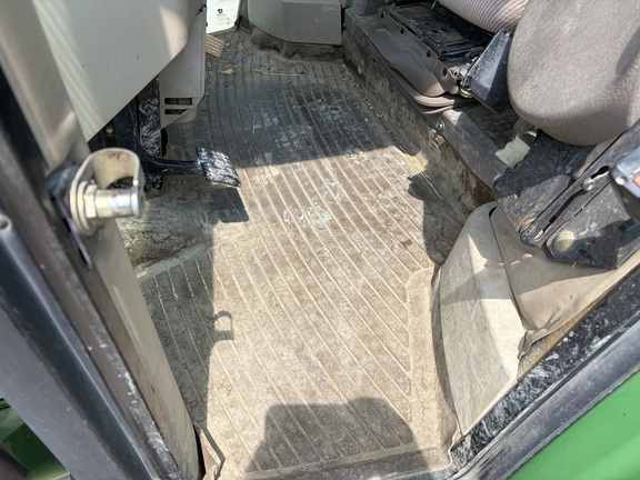 2008 John Deere 7330 (11th thumbnail)