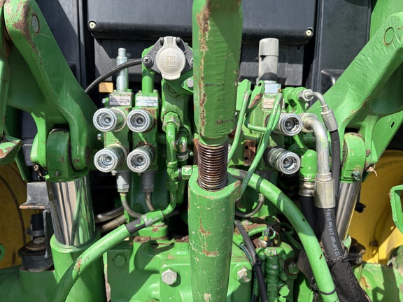 2008 John Deere 7330 (13th thumbnail)