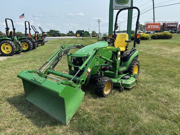 Used 2017 John Deere 1025R Compact Utility Tractors at Koenig Equipment in Oxford, OH - Photo2