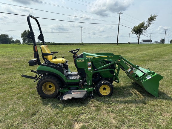 Used 2017 John Deere 1025R Compact Utility Tractors at Koenig Equipment in Oxford, OH - Photo7