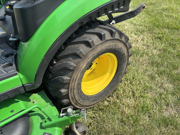 Used 2017 John Deere 1025R Compact Utility Tractors at Koenig Equipment in Oxford, OH - Photo11