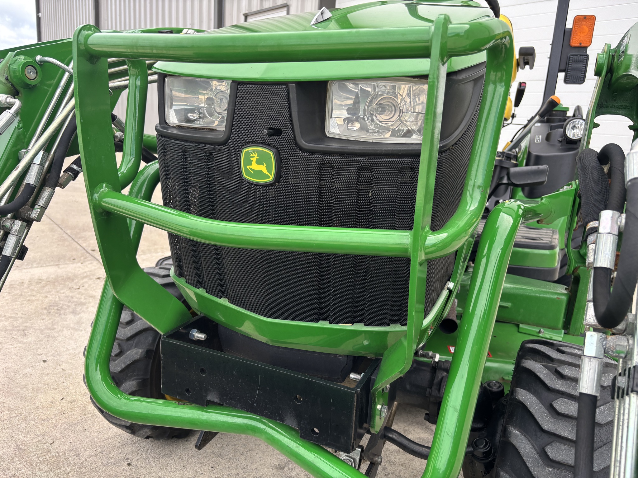 Used 2017 John Deere 1025R Compact Utility Tractors at Koenig Equipment in Botkins, OH - PhotoXL4