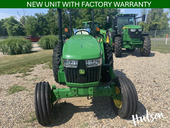 Photo of 2025 John Deere 5050E