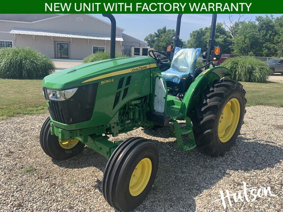 Photo of 2025 John Deere 5050E