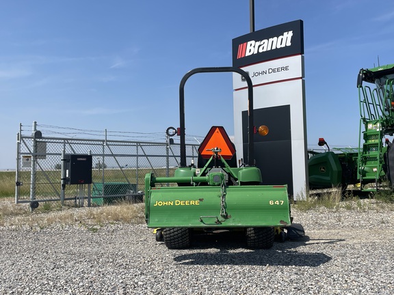 2004 John Deere 2210