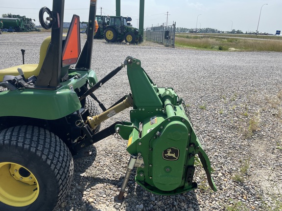 2004 John Deere 2210