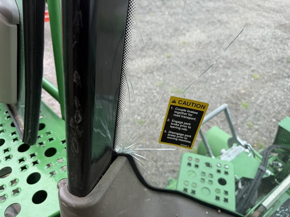 Photo of 2014 John Deere S660