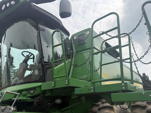 Photo of 2014 John Deere S660