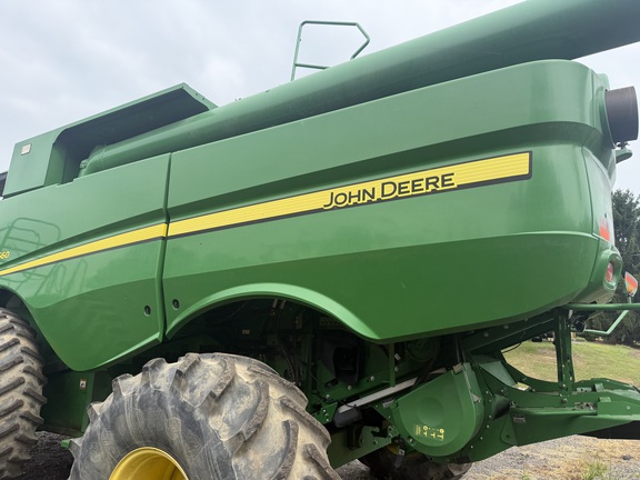 Photo of 2014 John Deere S660