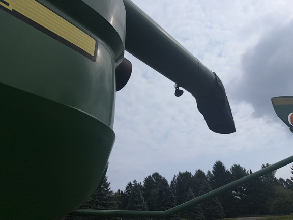 Photo of 2014 John Deere S660