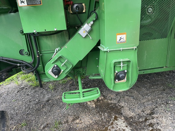 Photo of 2014 John Deere S660