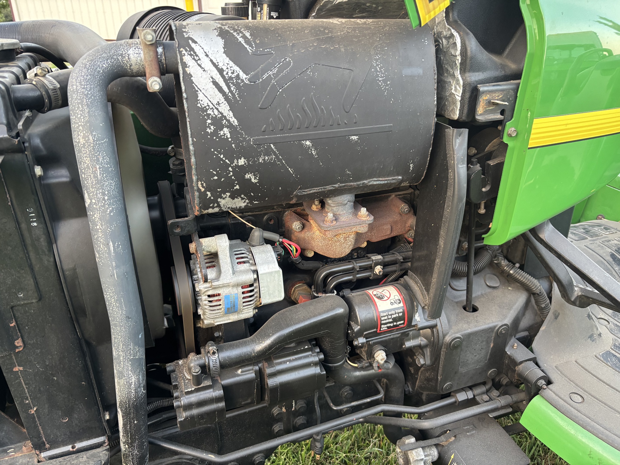 Used 1999 John Deere 4400 Compact Utility Tractors at Koenig Equipment in Botkins, OH - PhotoXL21