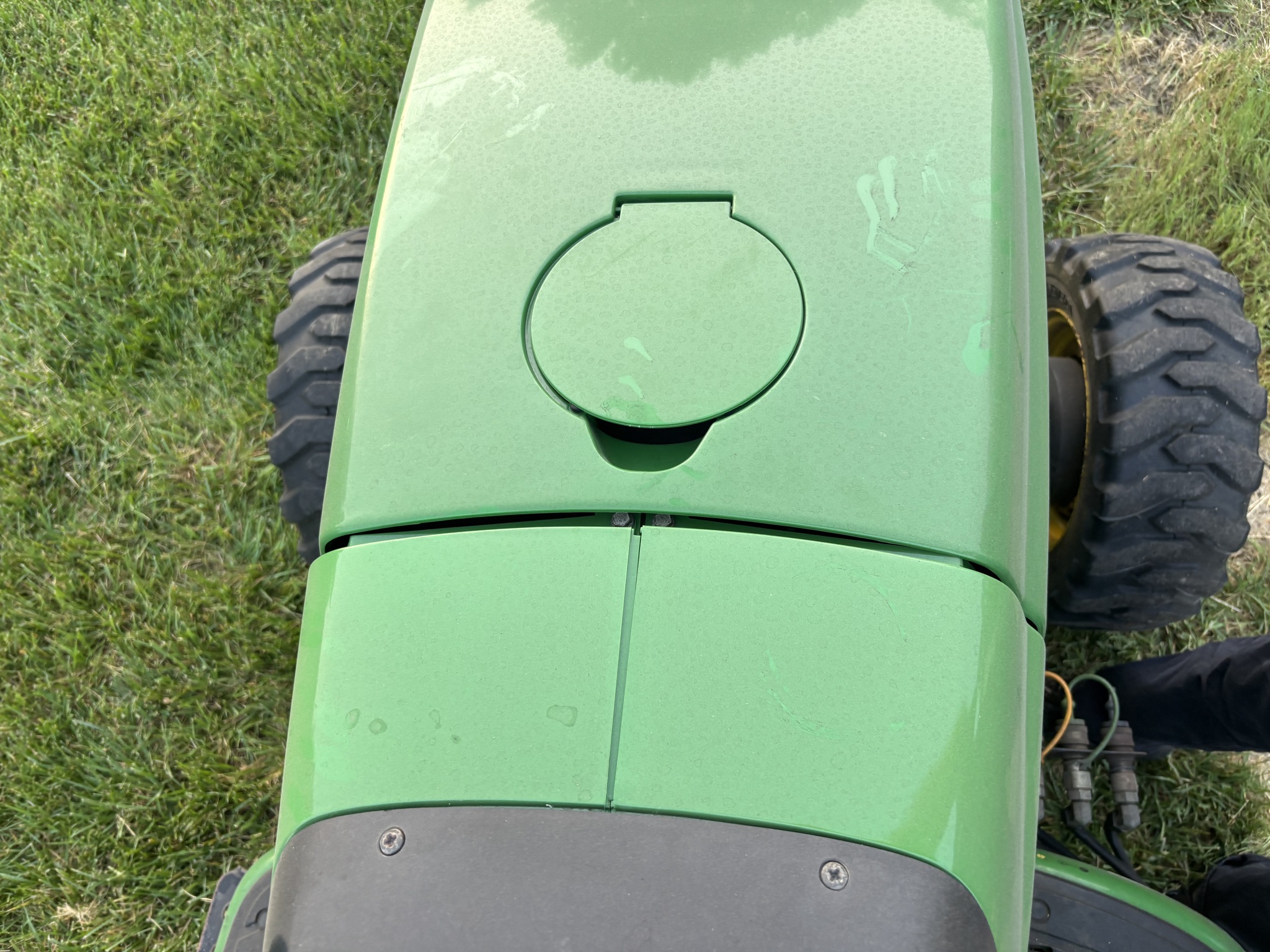 Used 1999 John Deere 4400 Compact Utility Tractors at Koenig Equipment in Botkins, OH - PhotoXL9