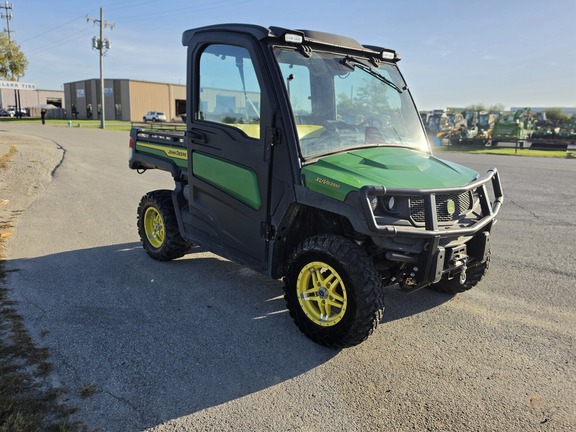 2022 John-Deere XUV 835M