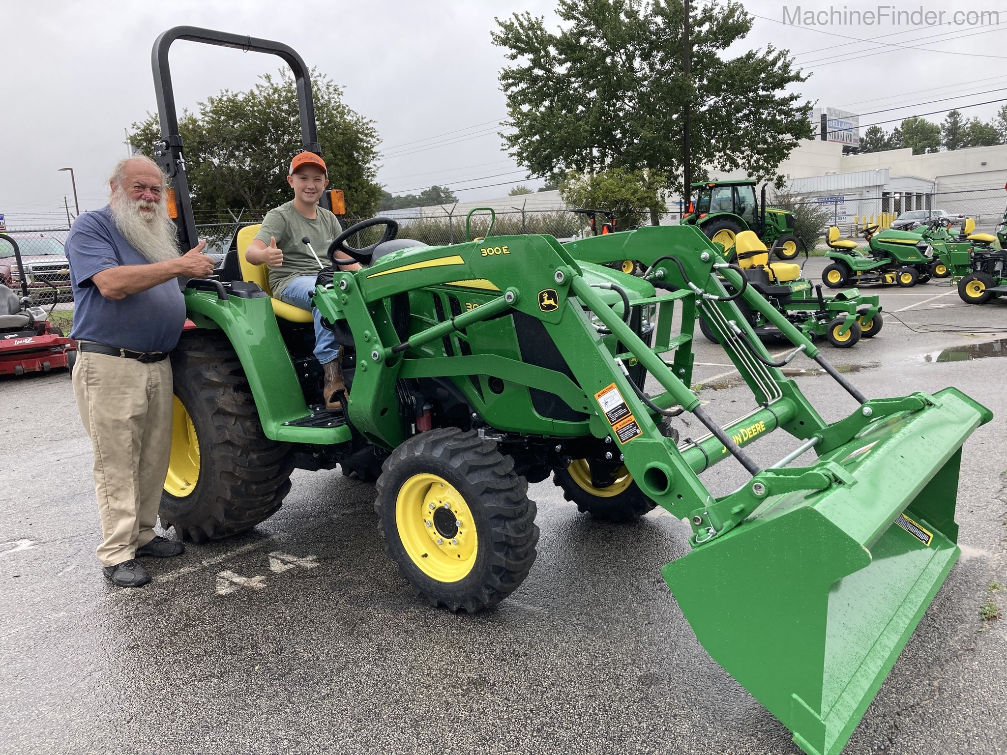 2020 John Deere 3025 Image 1