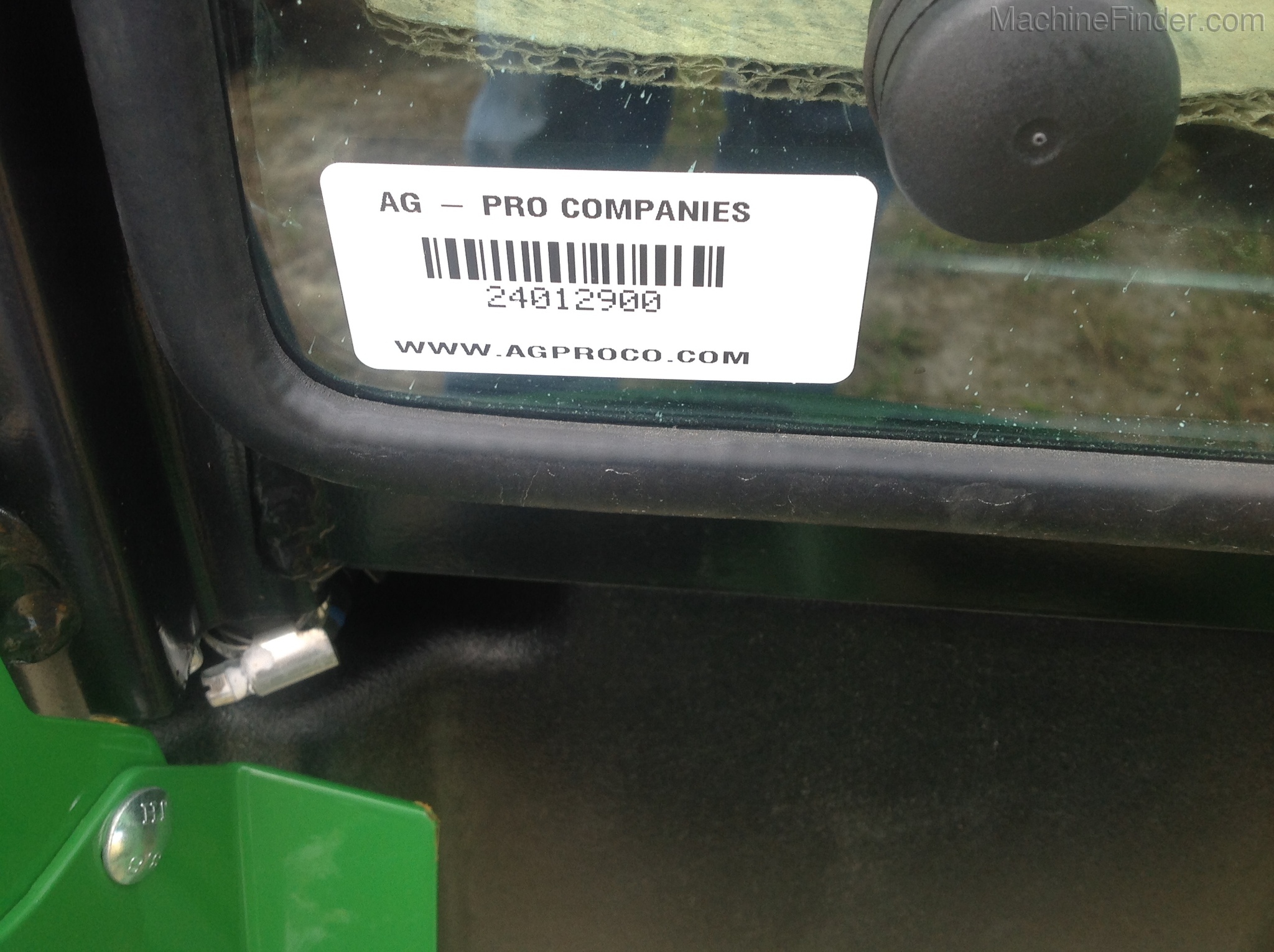 2020 John Deere 5055E Image 3