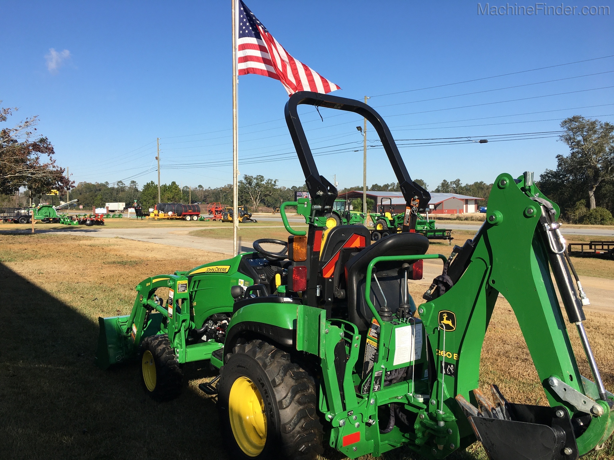 2019 John Deere 2025R Image 7