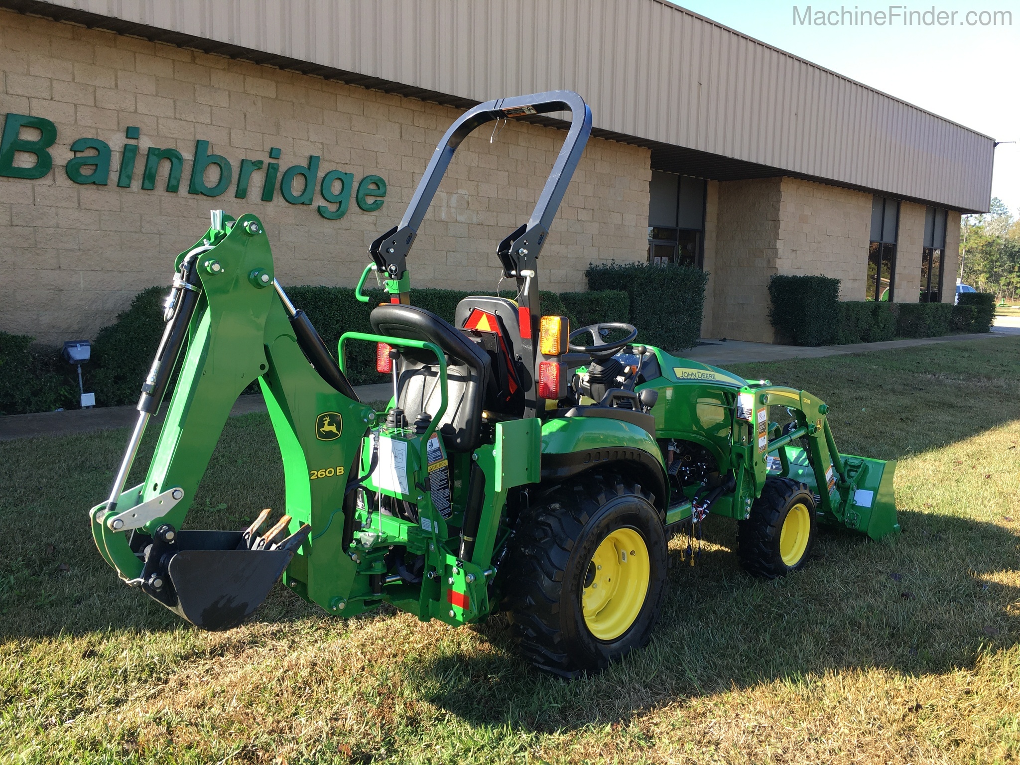 2019 John Deere 2025R Image 6