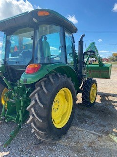 2017 John Deere 5055E Image 2
