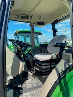 2017 John Deere 5055E Image 6
