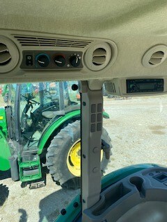 2017 John Deere 5055E Image 9