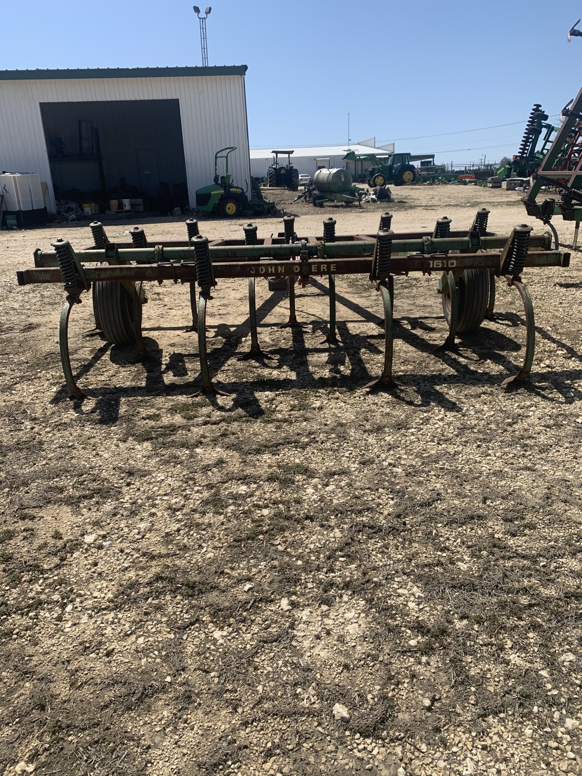 John Deere 1610 Image 3