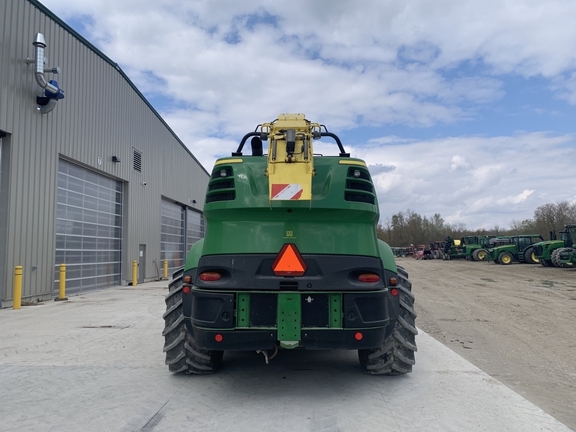 2015 John Deere 8400 thumbnail 4
