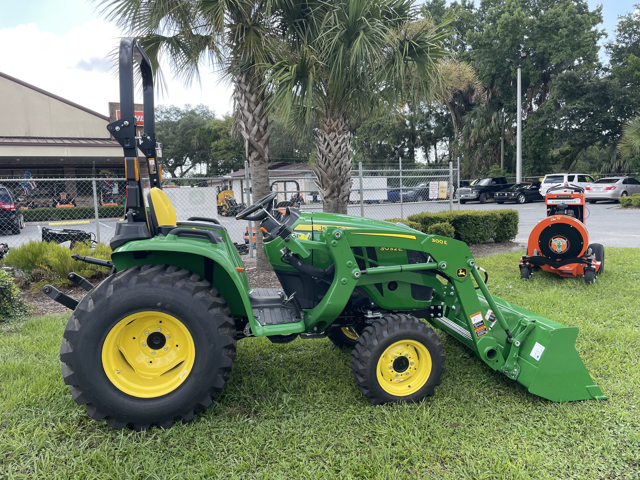 2023 John Deere 3032E Compact Utility Tractors Crystal River, FL