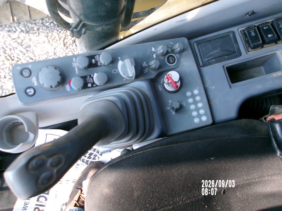 2022 John Deere 250GL