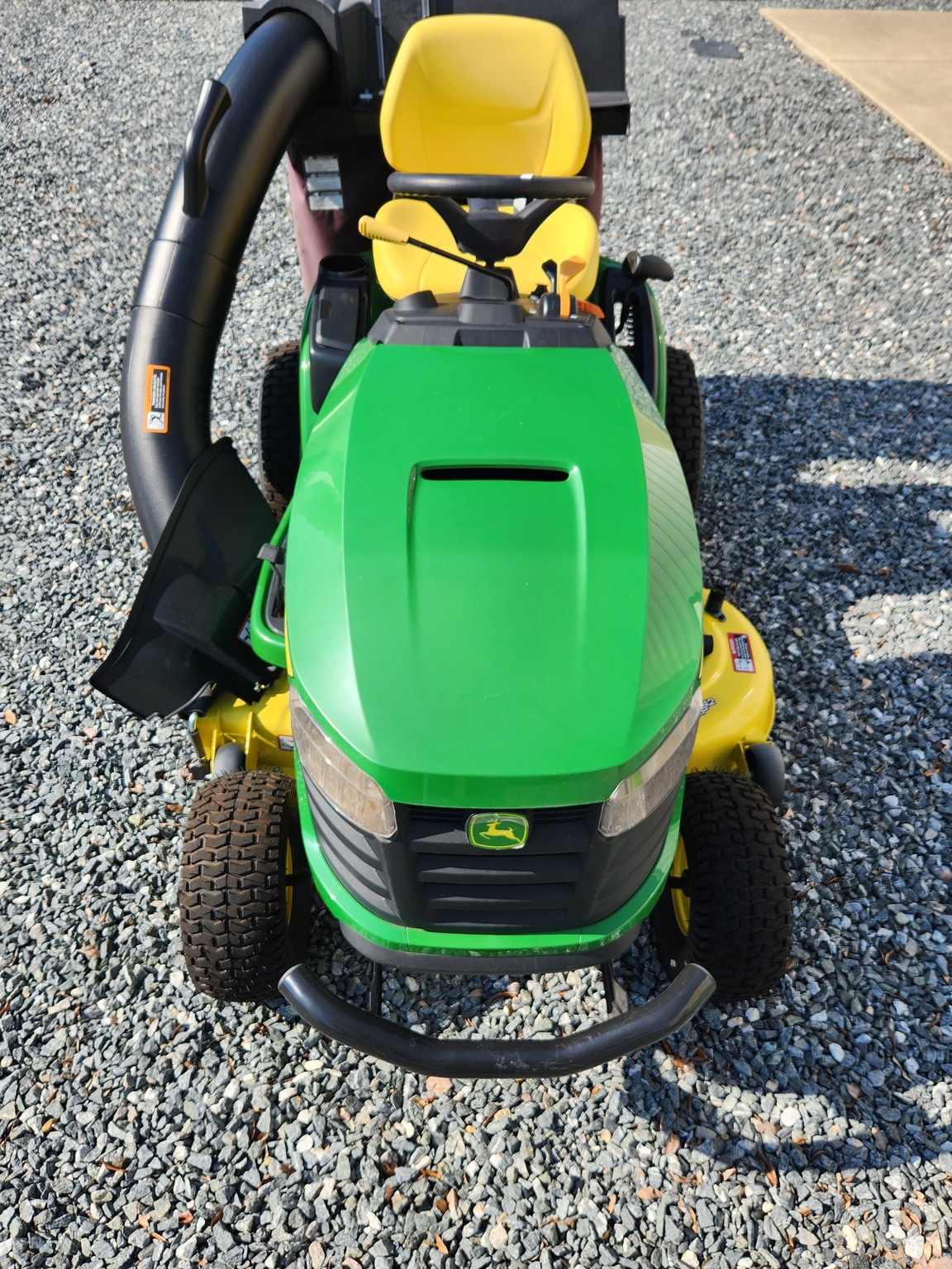 2022 John Deere RIDING LAWN MOWER S220 Image 3