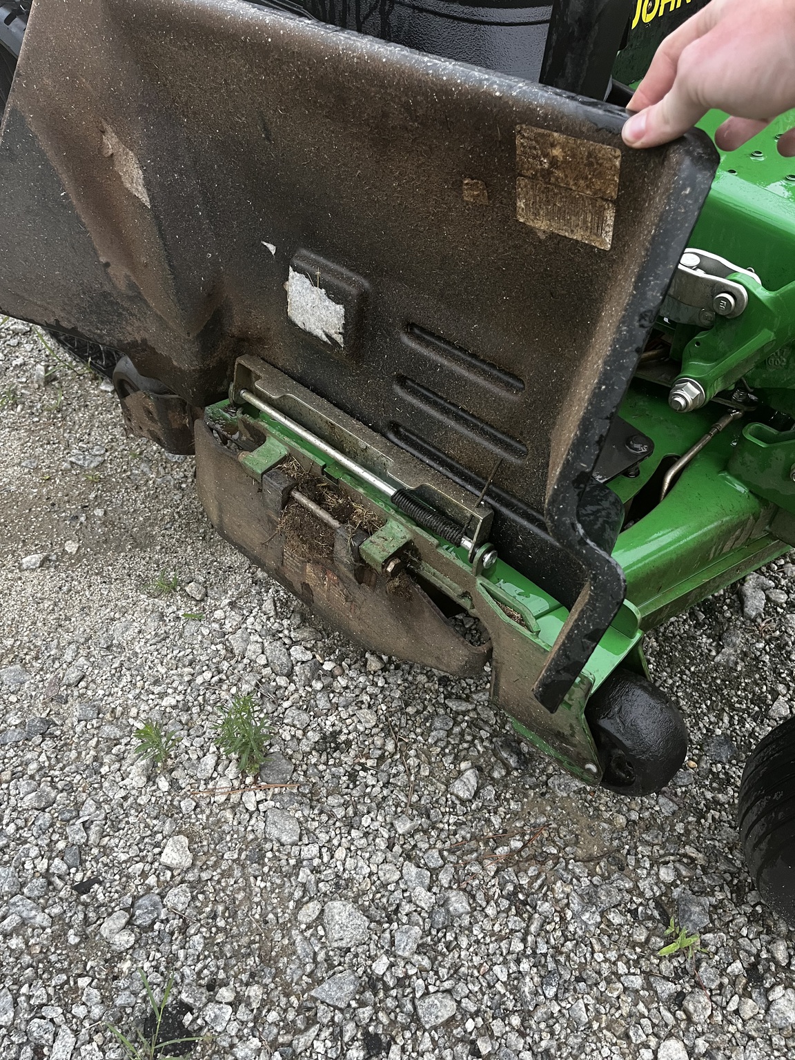 2022 John Deere Z950M Image 9