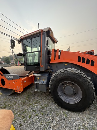 2023 Hamm HC120I