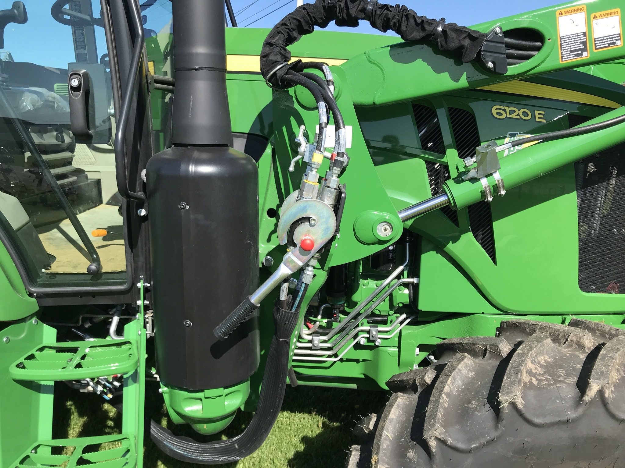 2023 John Deere 6120E Image 3