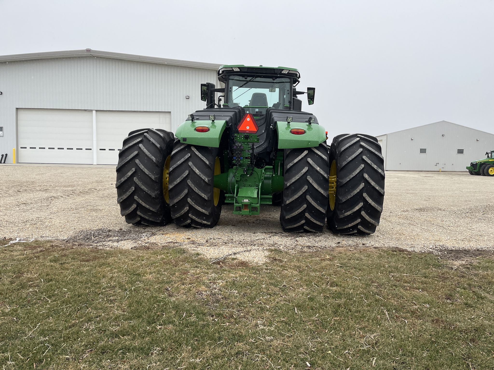  2022 John Deere 9R 590 at Heritage Tractor in Dixon, IL