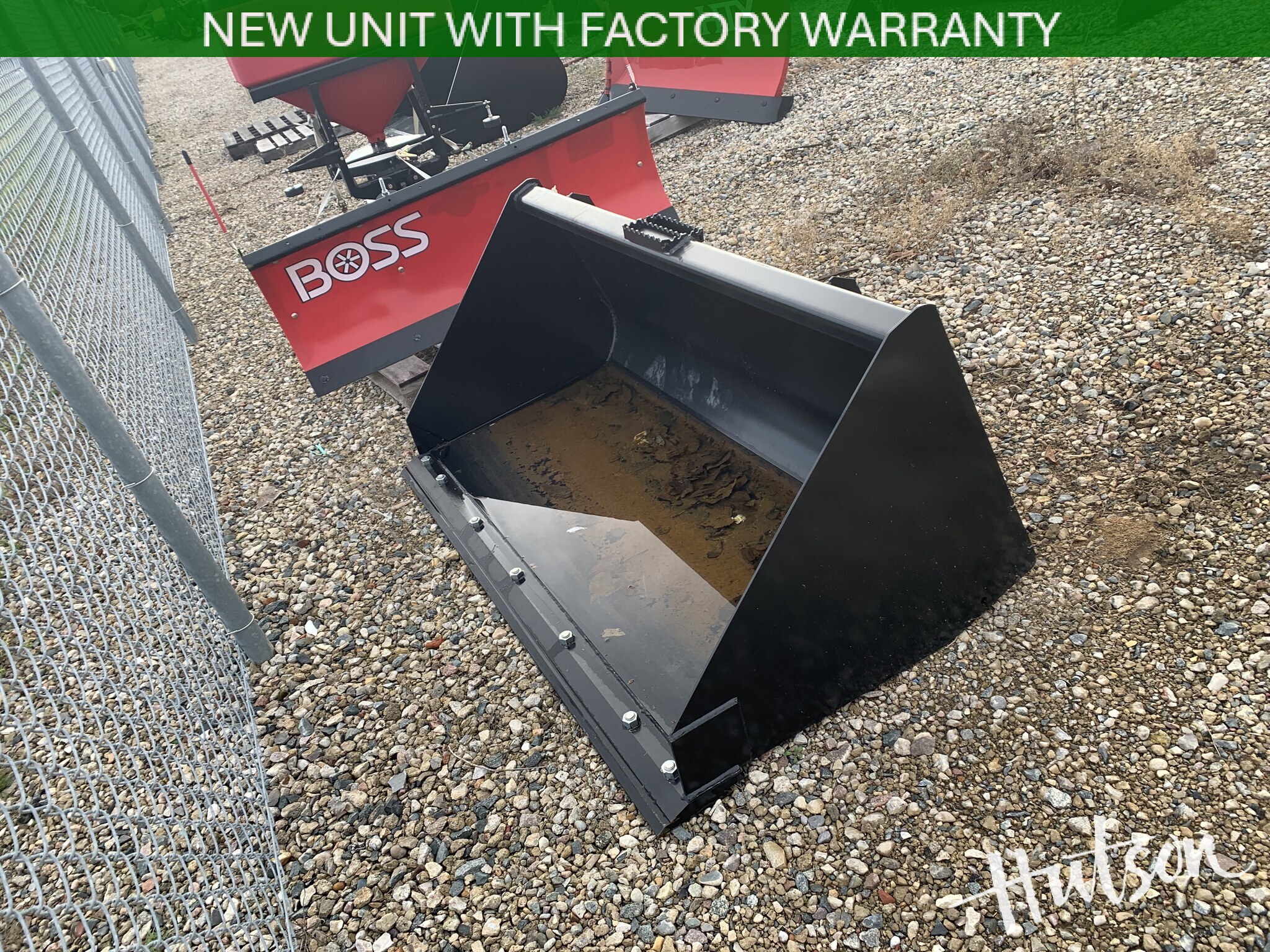 2023 John Deere 66" BUCKET