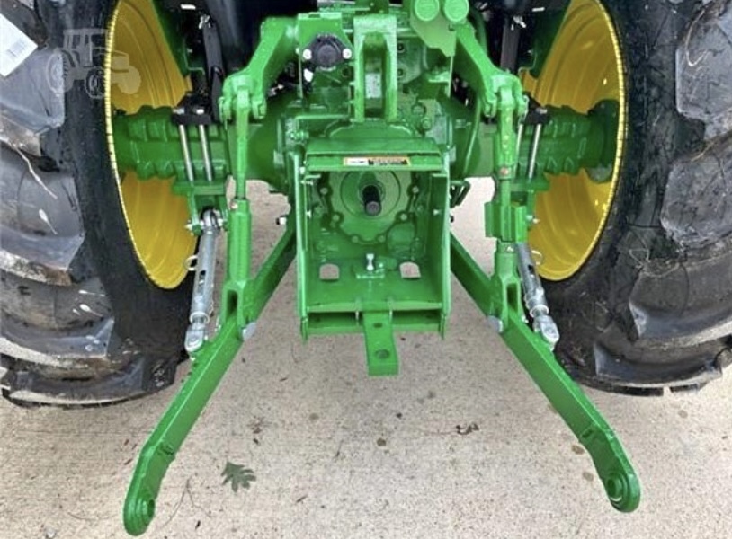 2024 John Deere 5067E Image 2