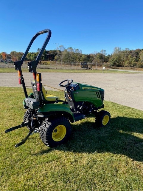 2021 John Deere 1023E Image 3
