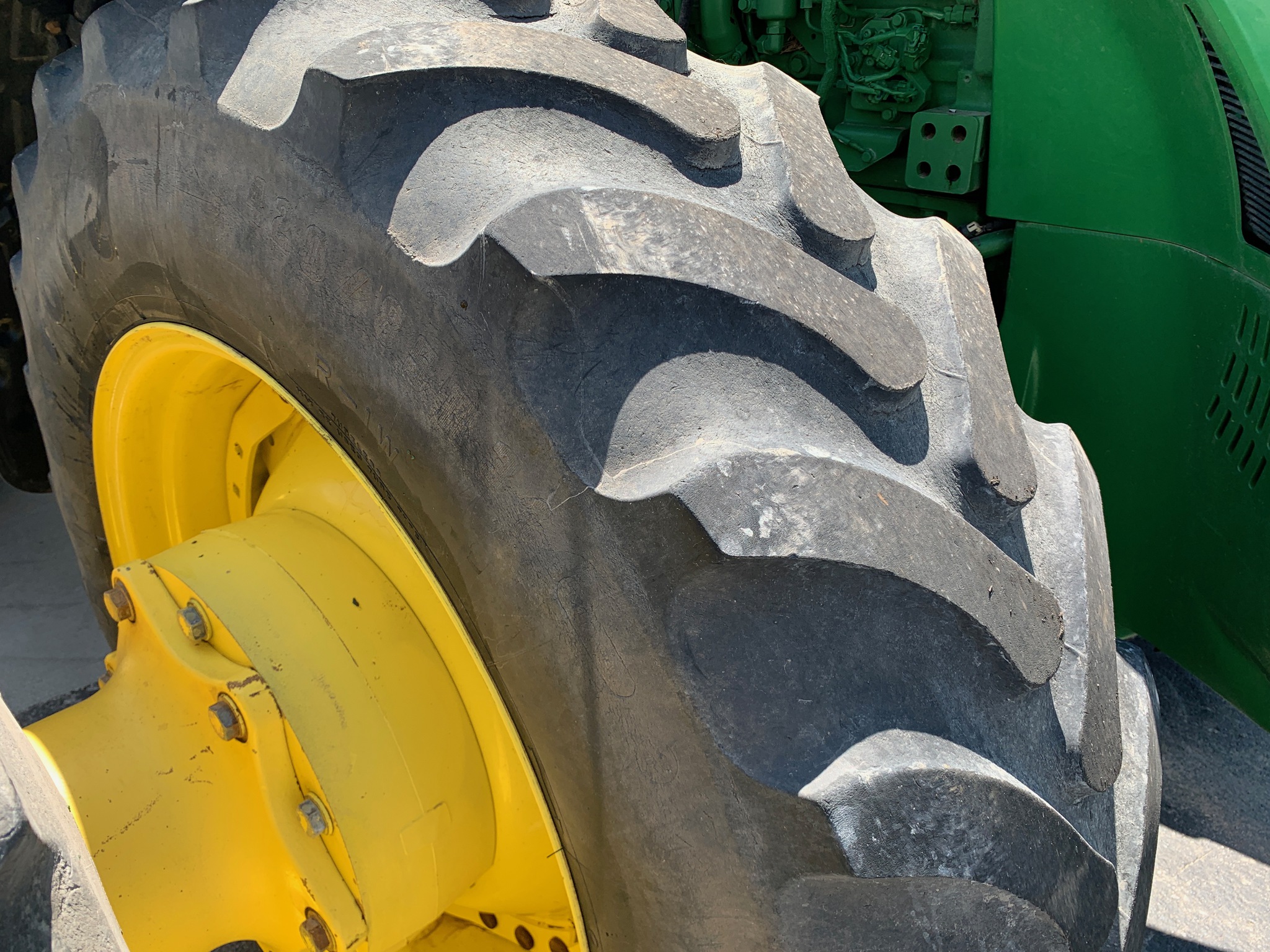  2013 John Deere 8335R at Heritage Tractor in Lamar, MO