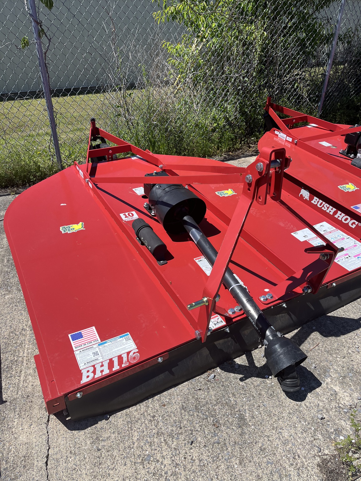 Bush Hog BH116 Image 1