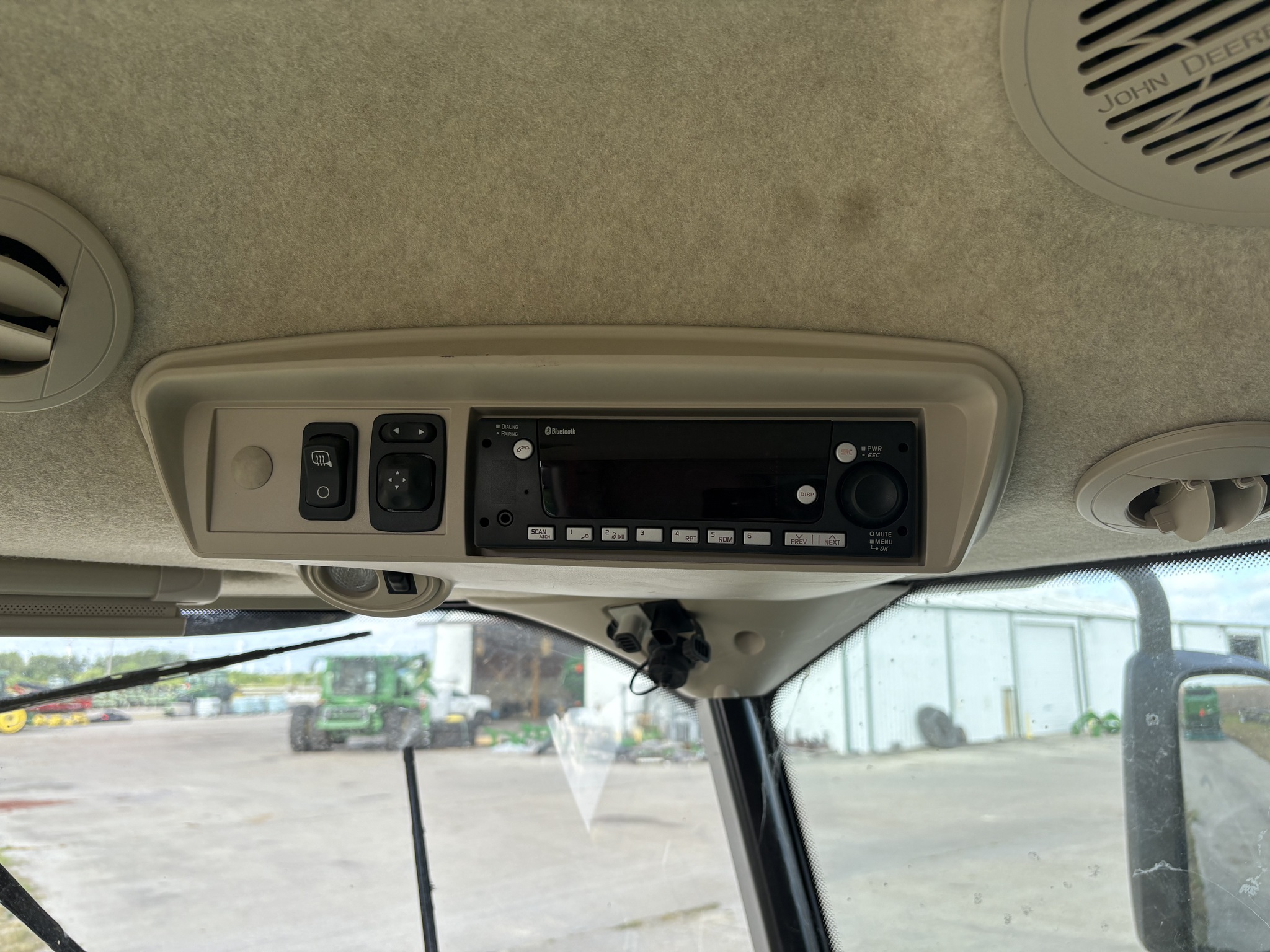 2022 John Deere S780 Image 6
