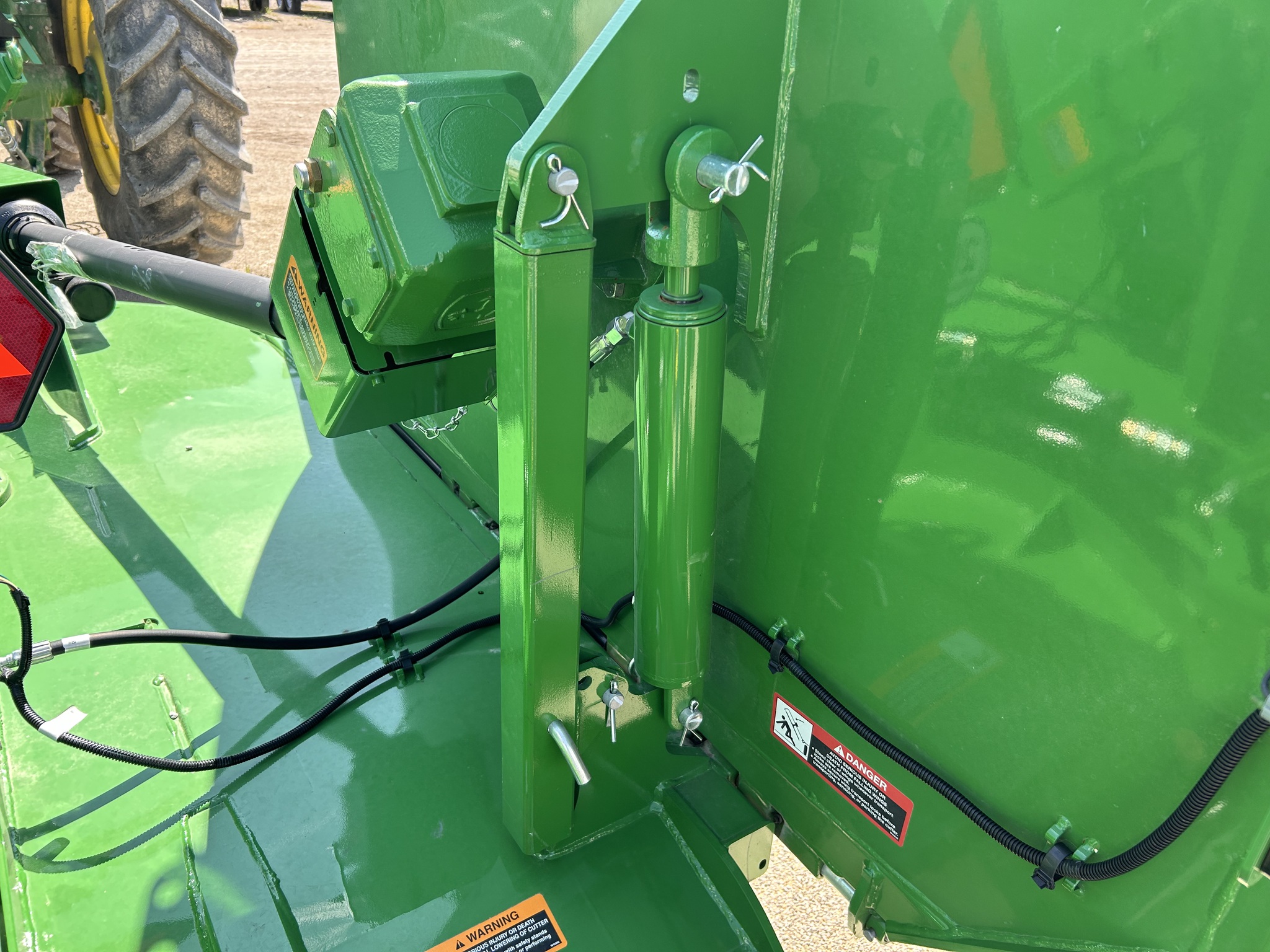 2024 John Deere FC15M Image 7