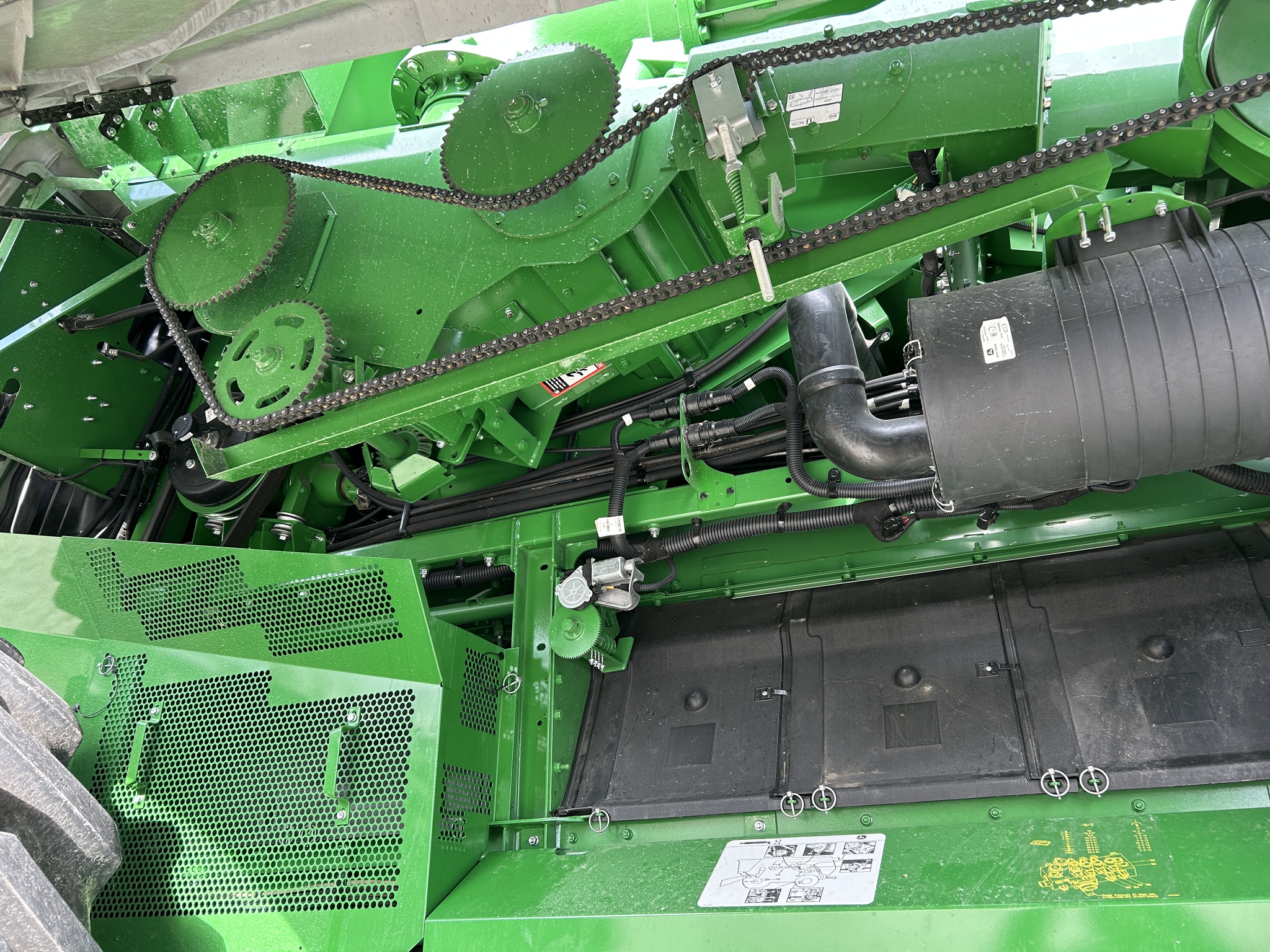  2023 John Deere S760 at Heritage Tractor in Baldwin City, KS